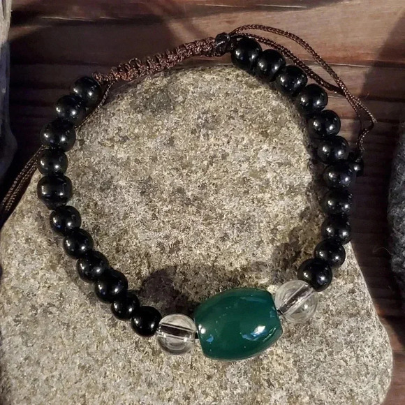 Tibetan Green Barrel Agate Black Beads Bracelet - Picture 1 of 7